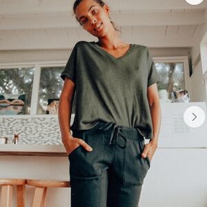 Lulus True Story Olive Green V-Neck Short Sleeve Sweater Top